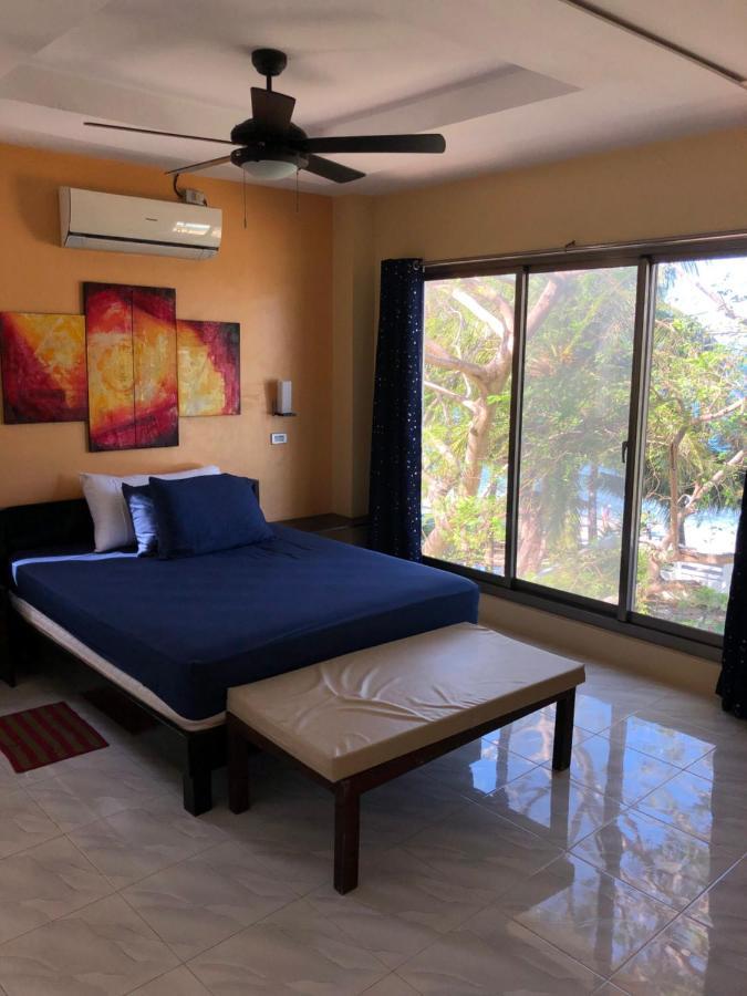 Amami Beachfront Villa With Private Beach Пуэрто-Галера Экстерьер фото