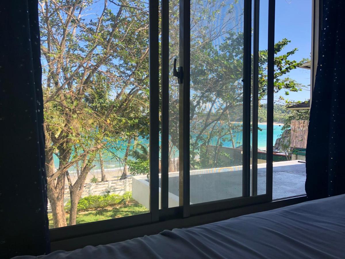 Amami Beachfront Villa With Private Beach Пуэрто-Галера Экстерьер фото