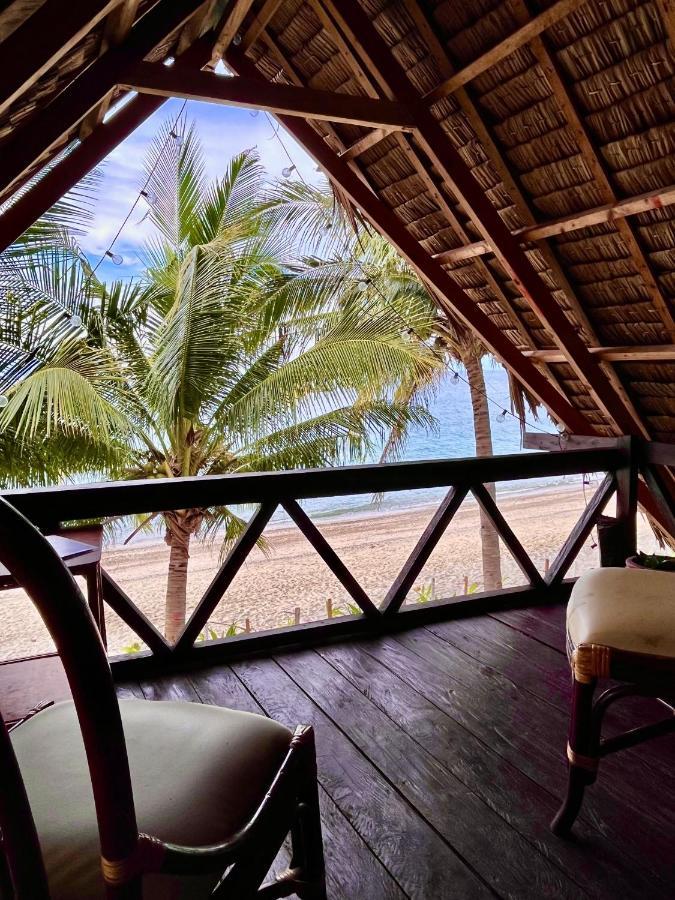 Amami Beachfront Villa With Private Beach Пуэрто-Галера Экстерьер фото