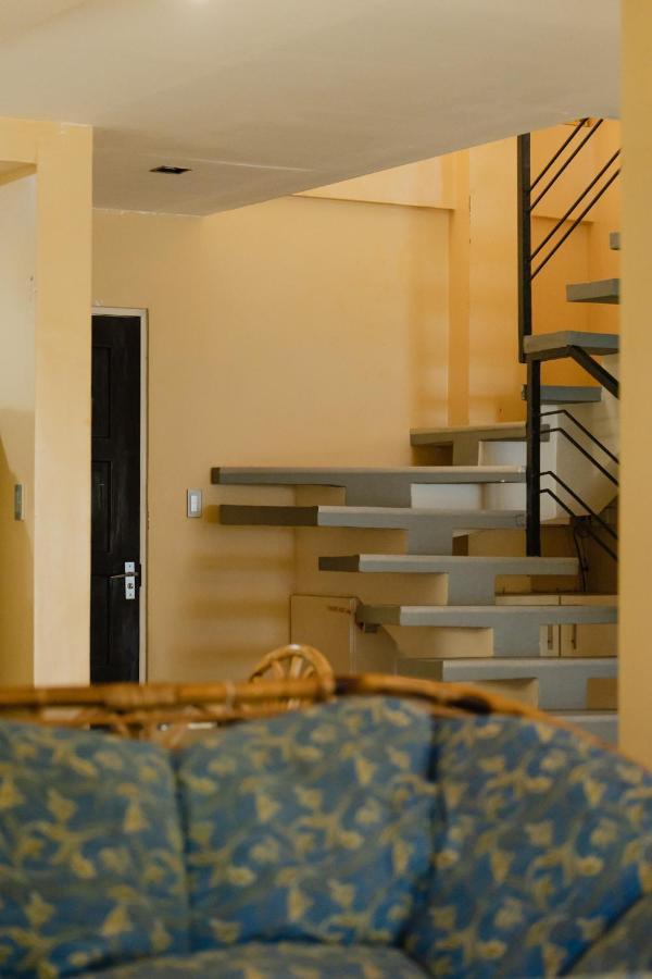 Amami Beachfront Villa With Private Beach Пуэрто-Галера Экстерьер фото